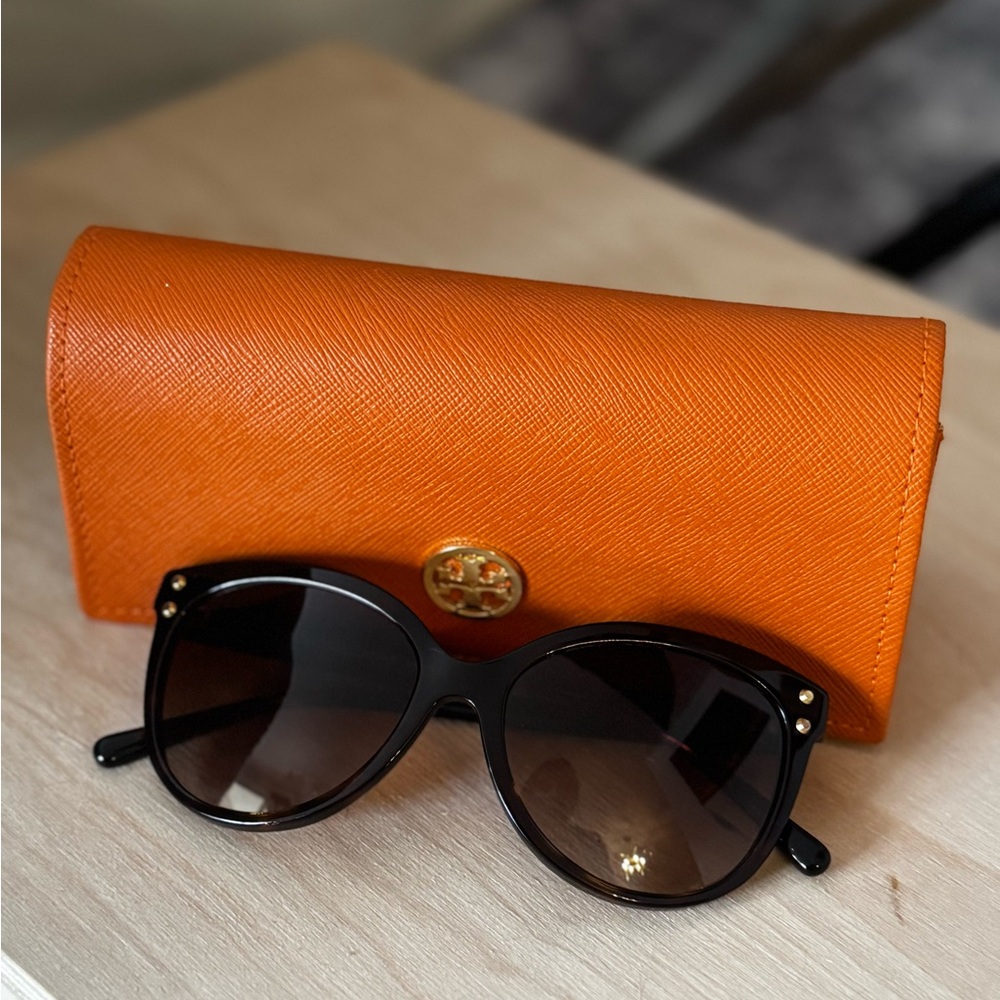 Michael Kors MK2045 Jan Tortoise Cat Eye Sunglasses Brown Gradient Lens w/ Case - Picture 6 of 7